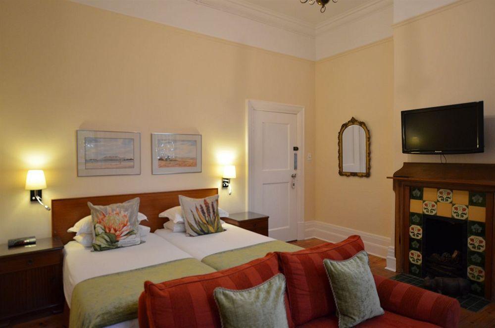One Kensington Boutique Hotel Кейптаун Екстериор снимка