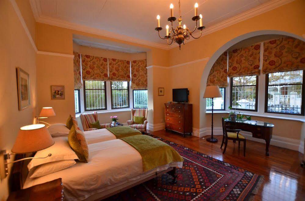 One Kensington Boutique Hotel Кейптаун Екстериор снимка